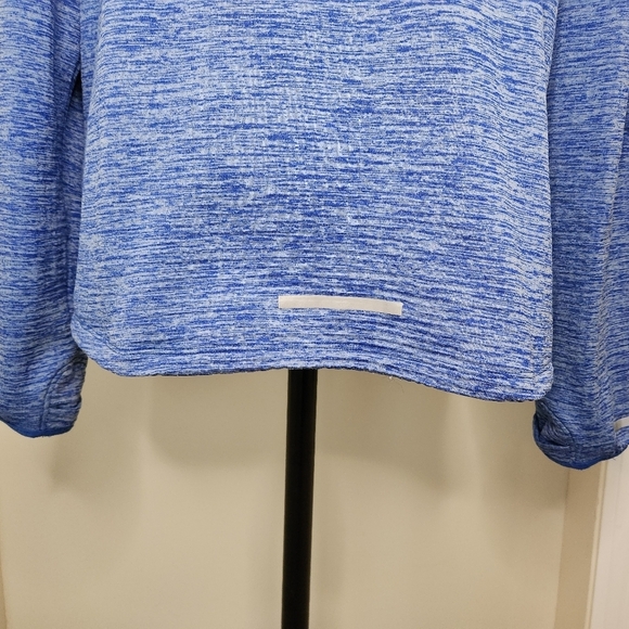 Nike Dri-Fit longsleeve running top - Picture 8 of 16